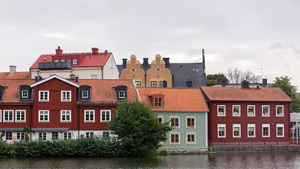 Två personer med instrument på kurser och utbildningar Folkuniversitetet i Eskilstuna